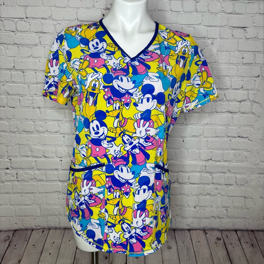 Disney Character Scrub Top Size S Mickey Mouse Minnie Mouse Goofy Daisy Duck